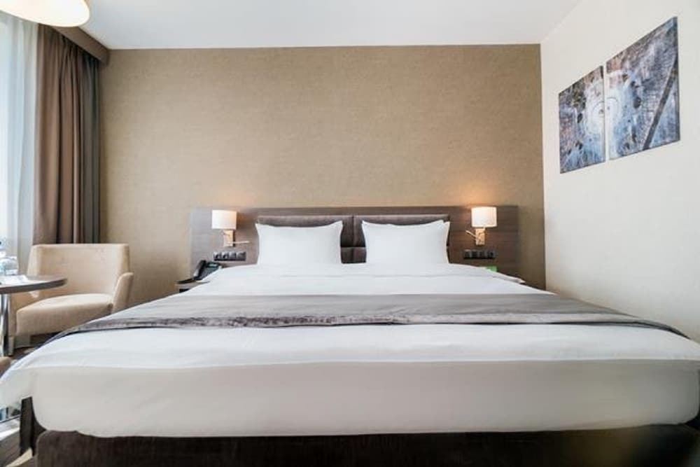 holiday inn dabrowa gornicza by ihg