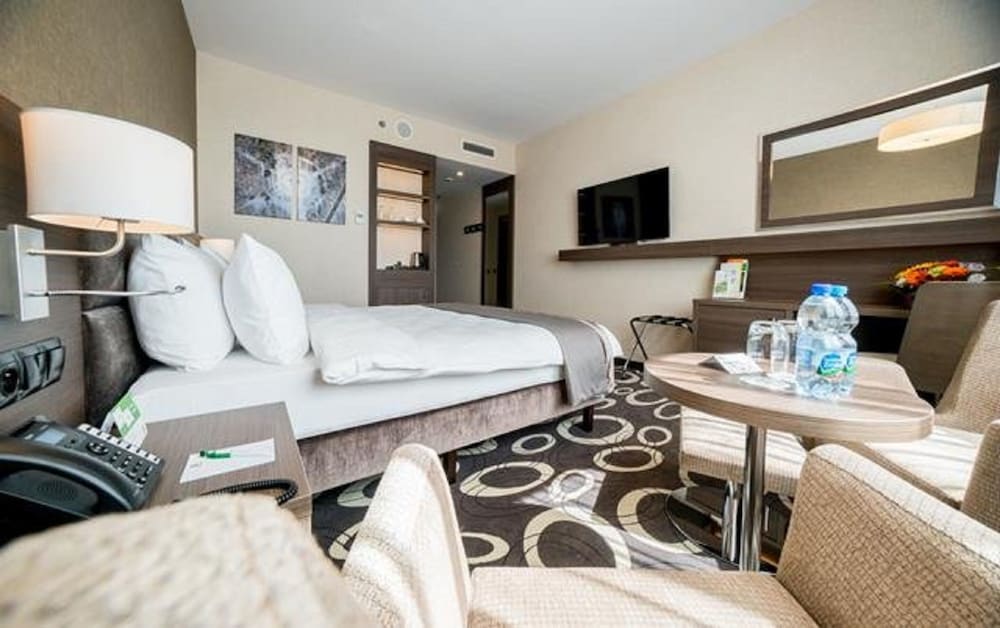holiday inn dabrowa gornicza by ihg