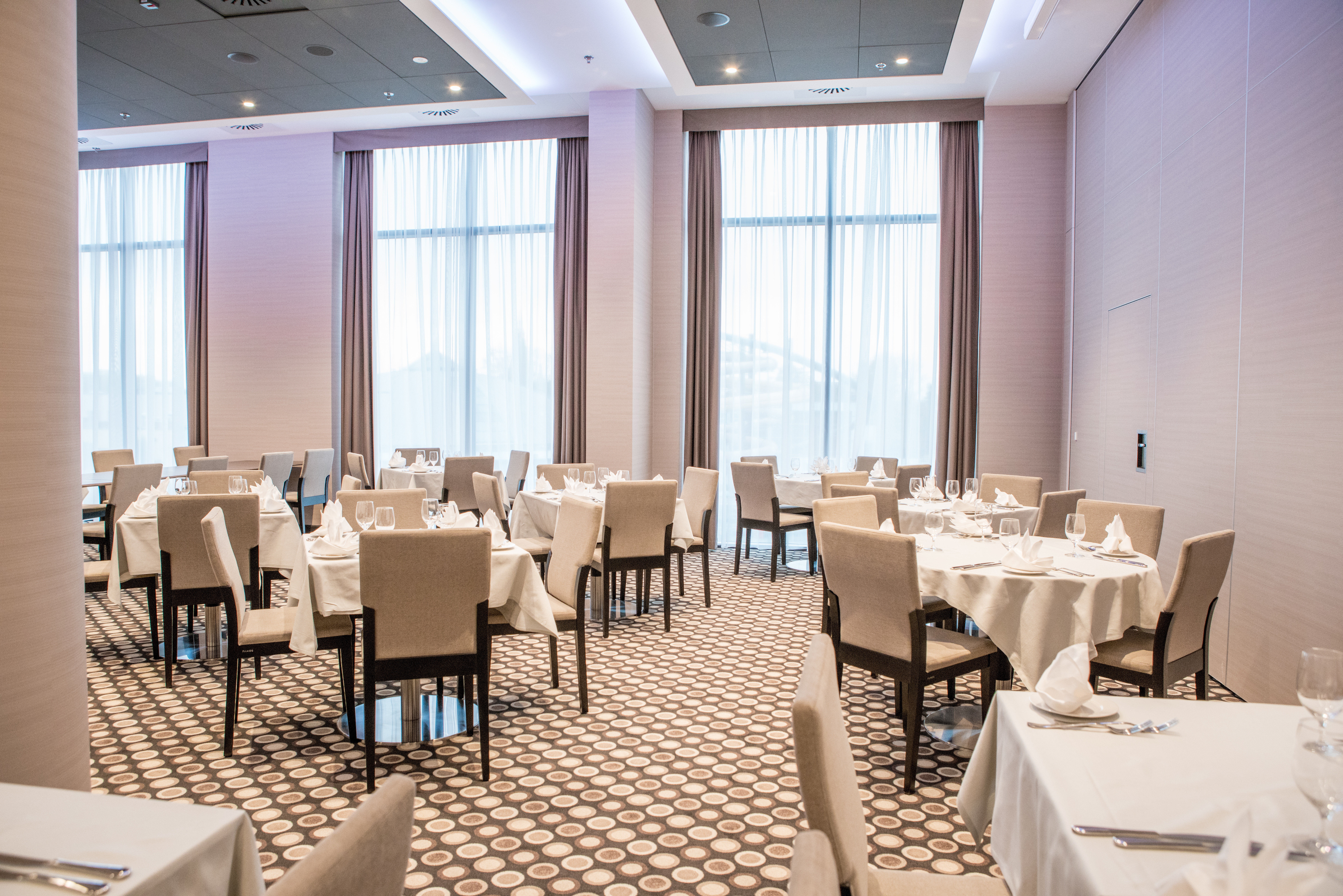 holiday inn dabrowa gornicza by ihg