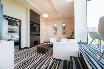 Holiday Inn Dabrowa Gornicza By Ihg,Katowice>>Dabrowa Gornicza,4 star