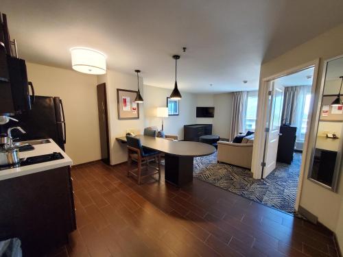 candlewood suites lake charles south by ihg