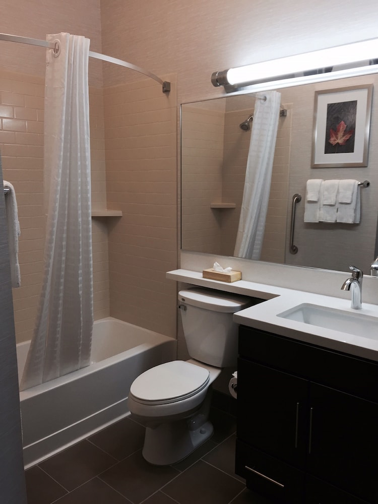 candlewood suites youngstown w i 80 niles area by ihg