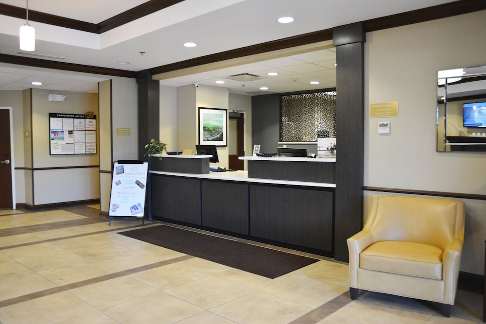 candlewood suites youngstown w i 80 niles area by ihg