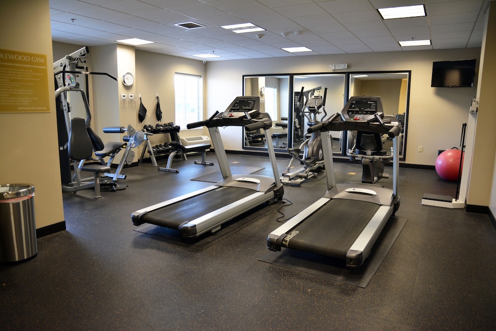 candlewood suites youngstown w i 80 niles area by ihg