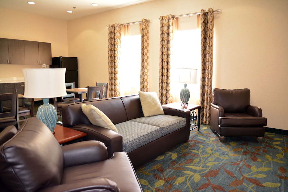 candlewood suites youngstown w i 80 niles area by ihg