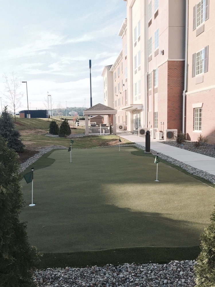 candlewood suites youngstown w i 80 niles area by ihg