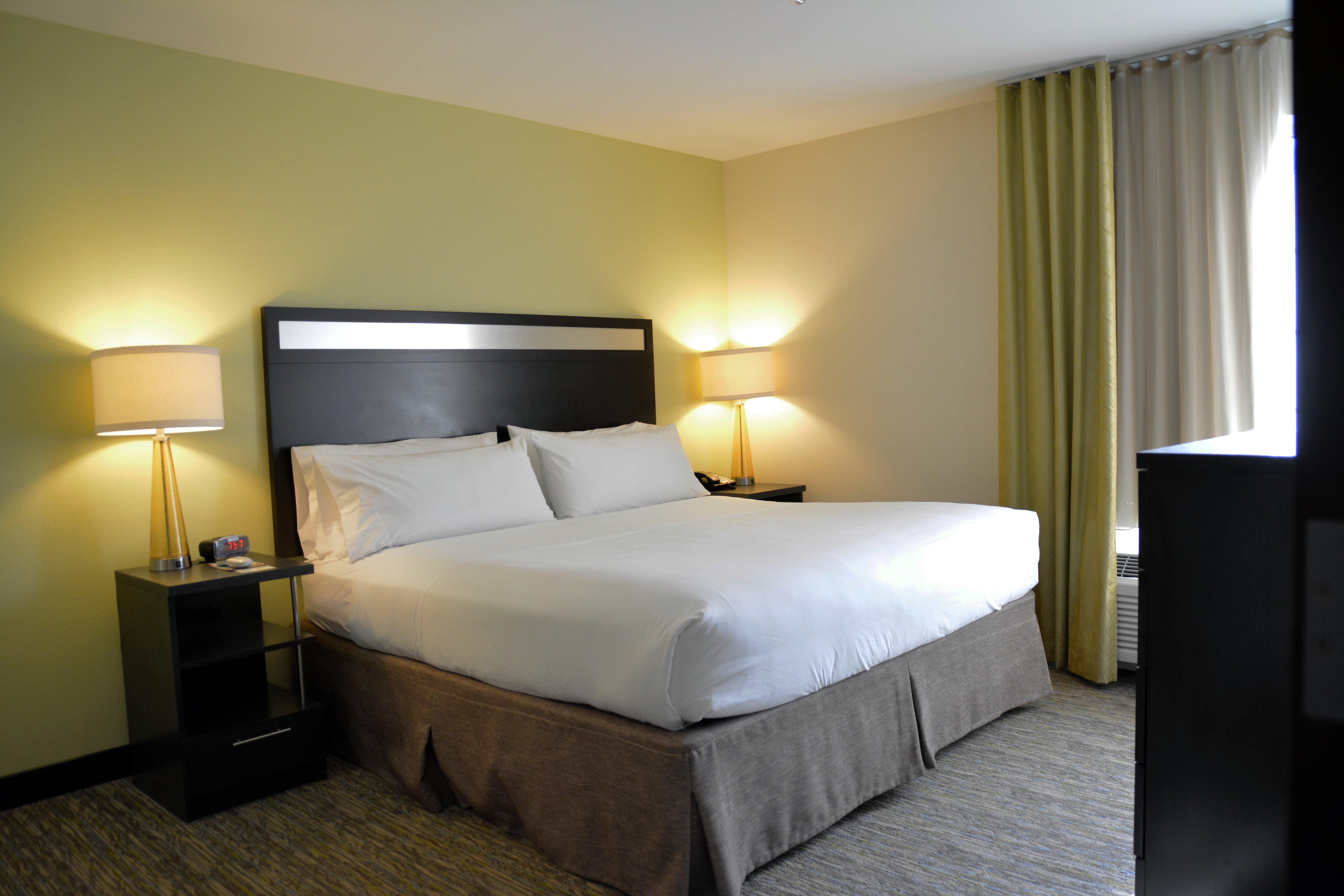 candlewood suites youngstown w i 80 niles area by ihg