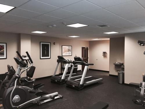 candlewood suites youngstown w i 80 niles area by ihg