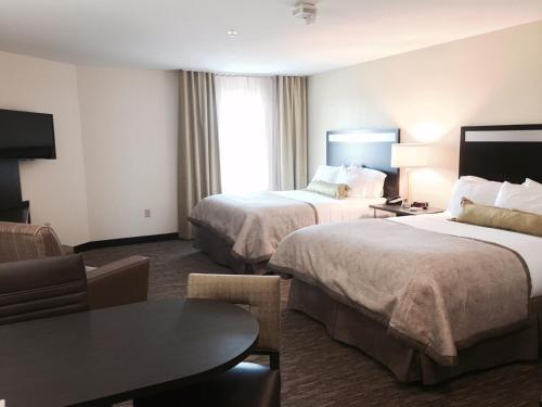 candlewood suites youngstown w i 80 niles area by ihg