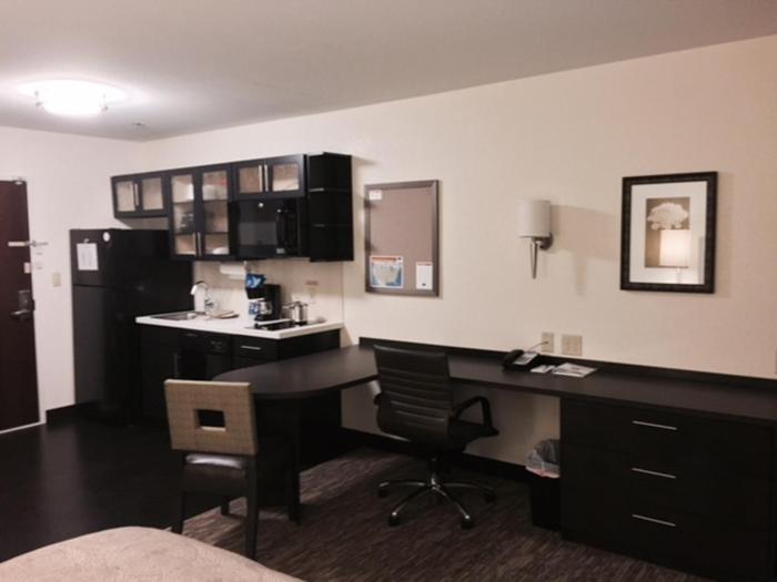 candlewood suites youngstown w i 80 niles area by ihg