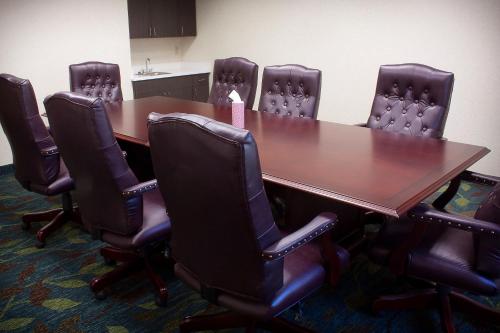 candlewood suites youngstown w i 80 niles area by ihg