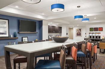 hampton inn turlock