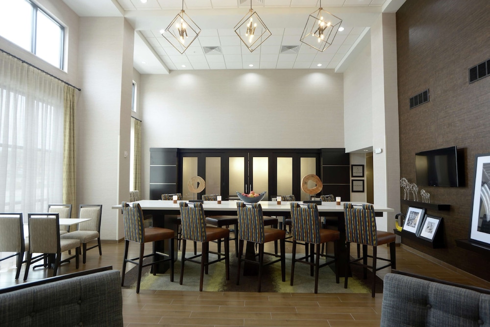hampton inn and suites ponca city