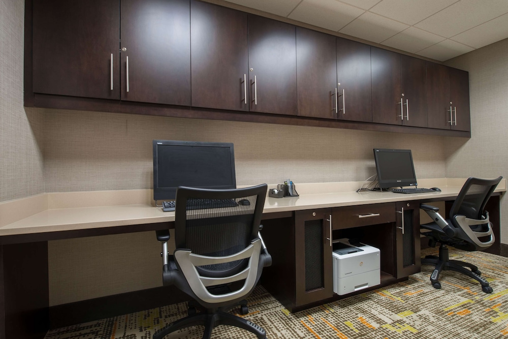 hampton inn waynesboro