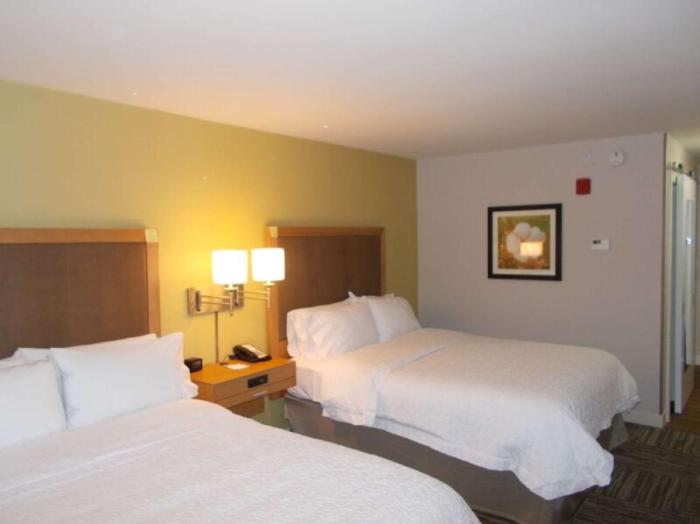 hampton inn waynesboro