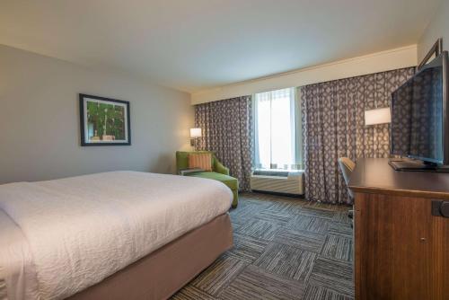 hampton inn waynesboro