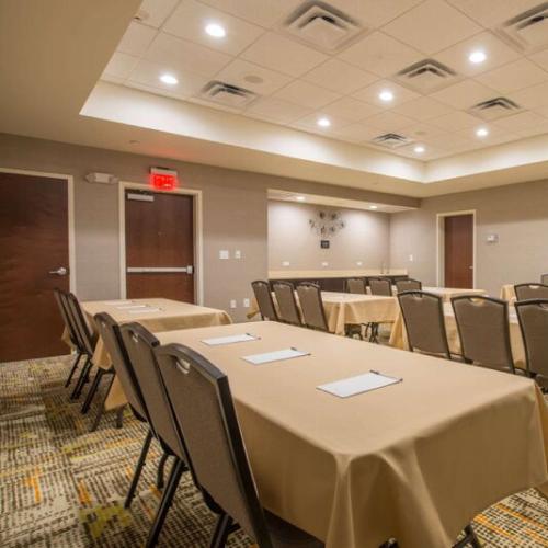 hampton inn waynesboro