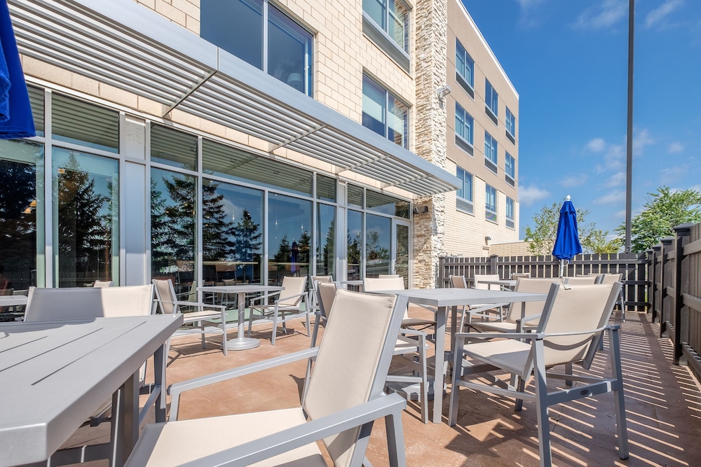 holiday inn express and suites eagan minneapolis area