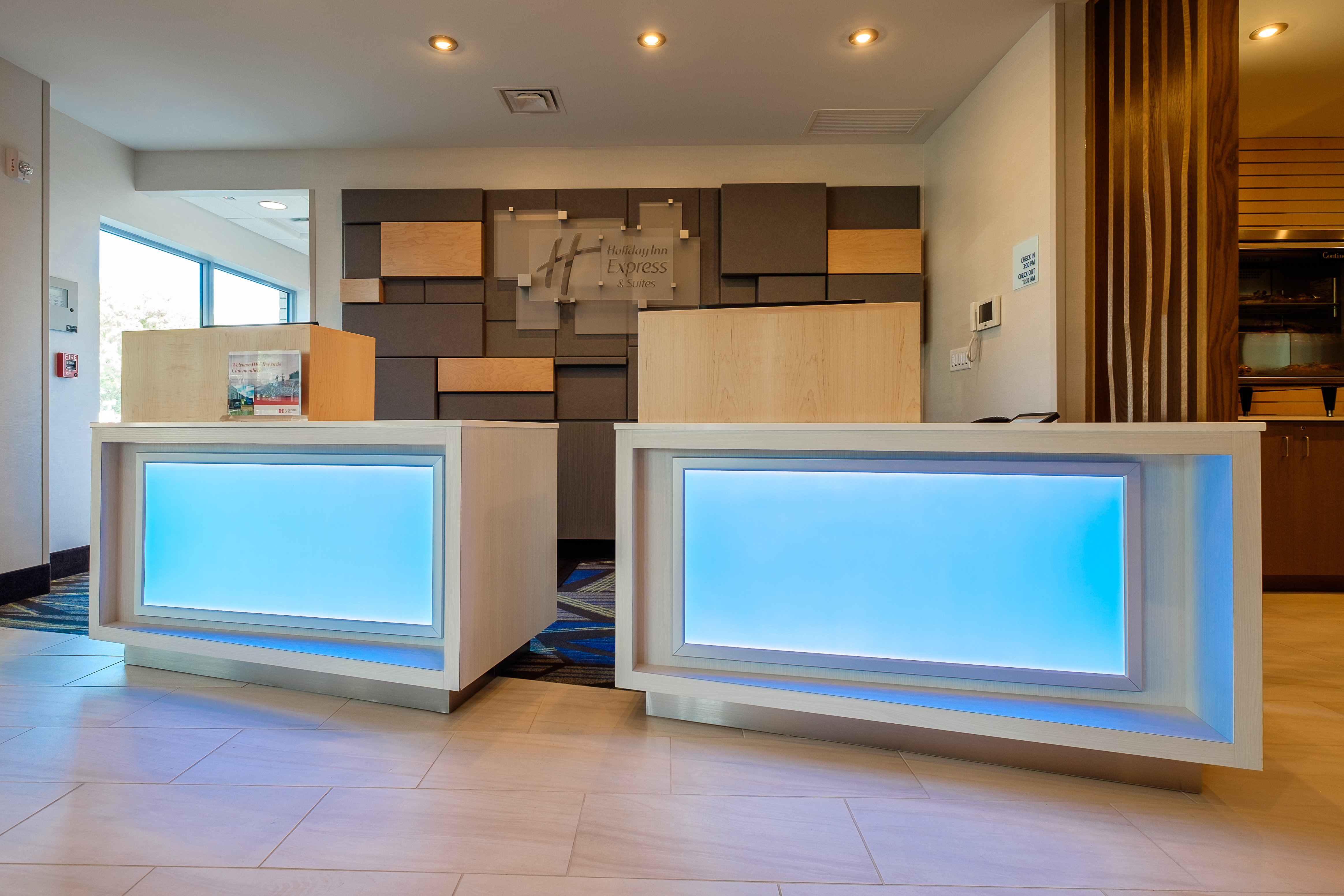 holiday inn express and suites eagan minneapolis area