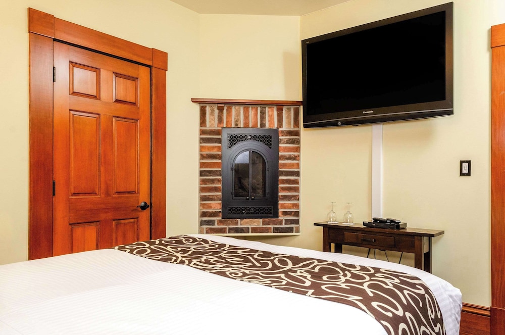 holiday inn express and suites eagan minneapolis area