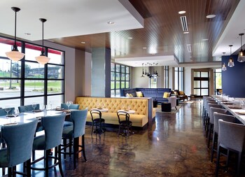Hotel Indigo Tuscaloosa Downtown By Ihg,Tuscaloosa>>Northport,4 star