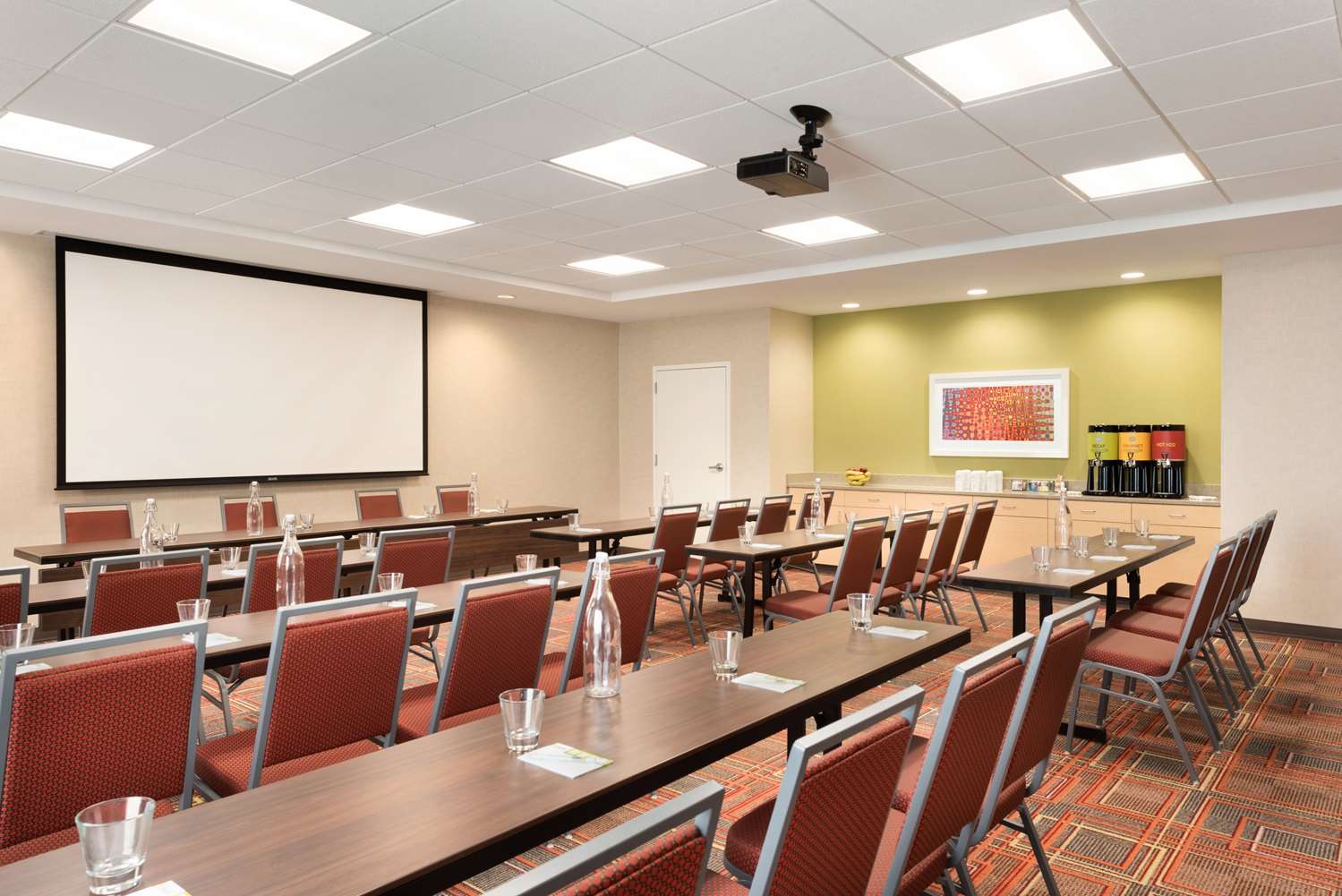 home2 suites by hilton milwaukee brookfield