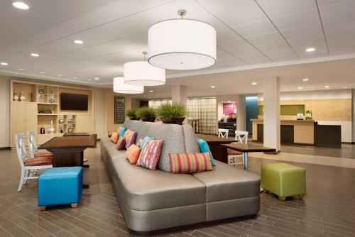 home2 suites by hilton milwaukee brookfield