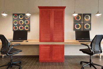 home2 suites by hilton milwaukee brookfield