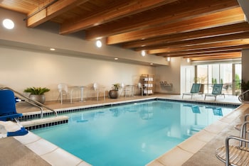 home2 suites by hilton milwaukee brookfield