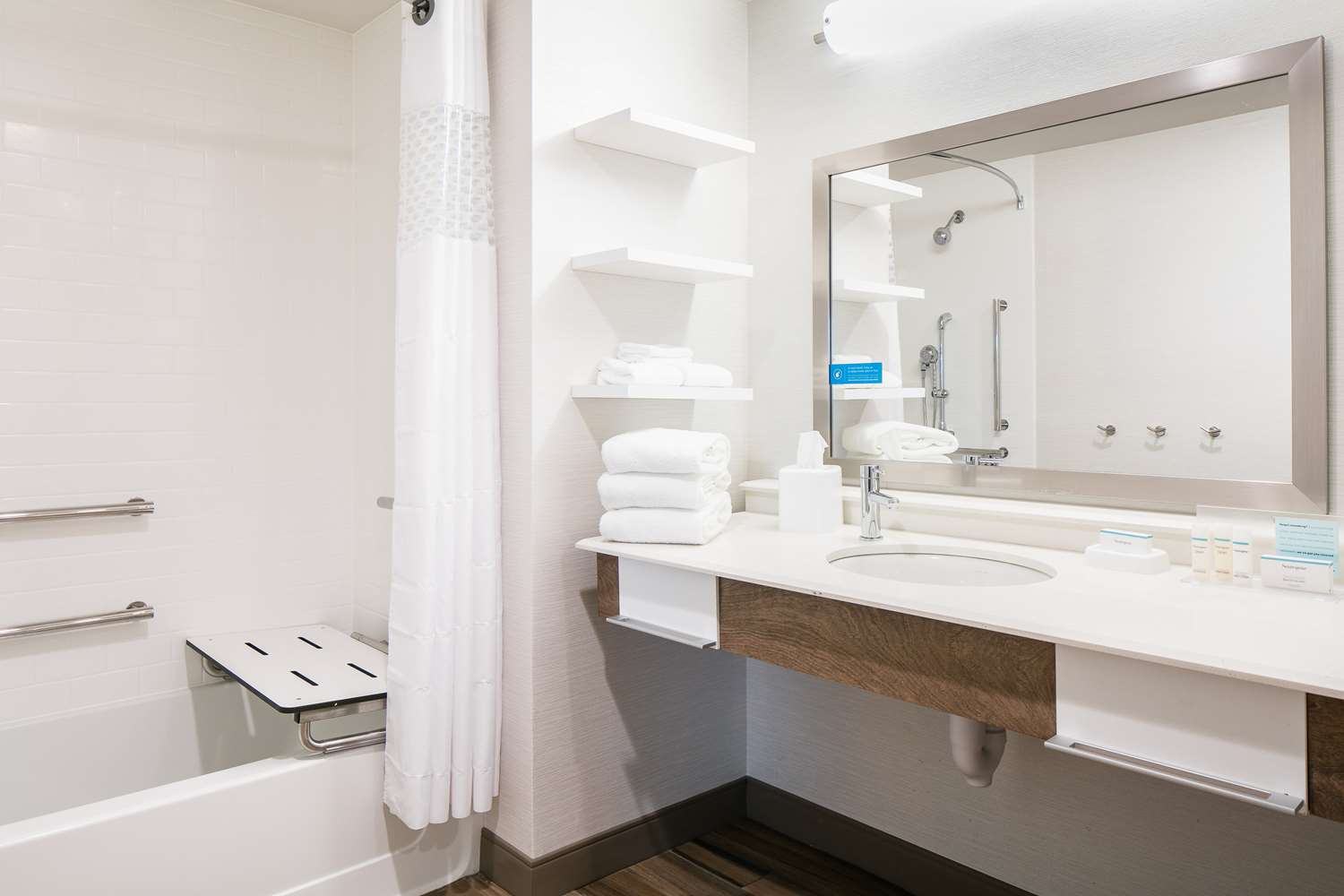 hampton inn and suites mason city