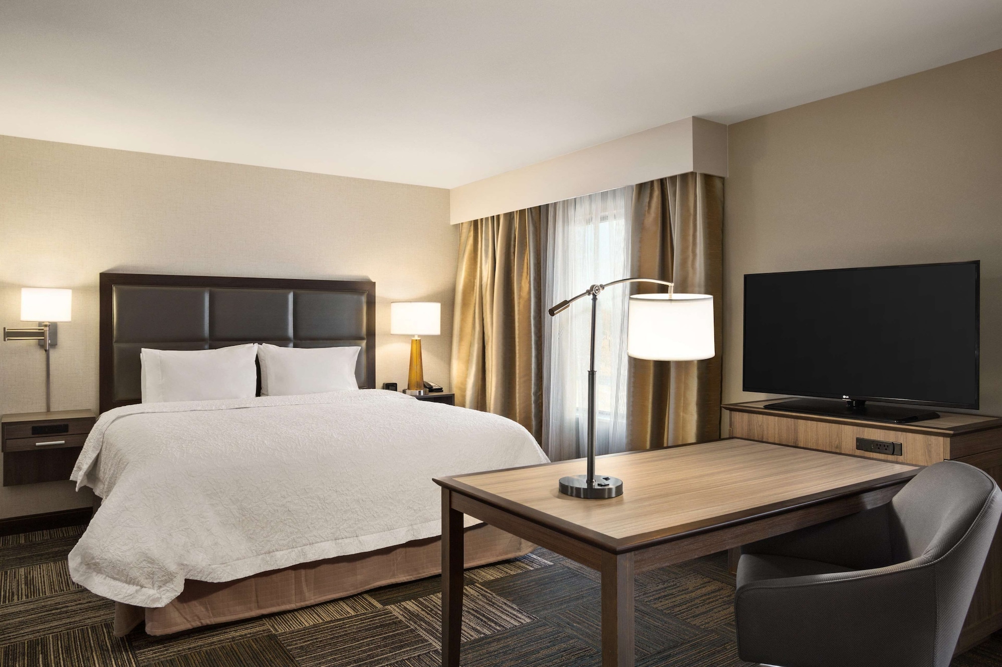 hampton inn and suites mason city
