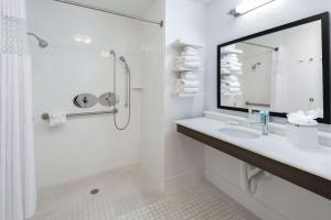 hampton inn and suites san antonio brooks city base