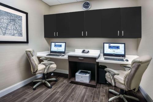 hampton inn and suites san antonio brooks city base