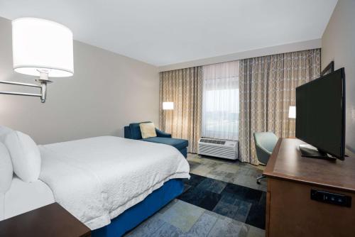 hampton inn and suites san antonio brooks city base