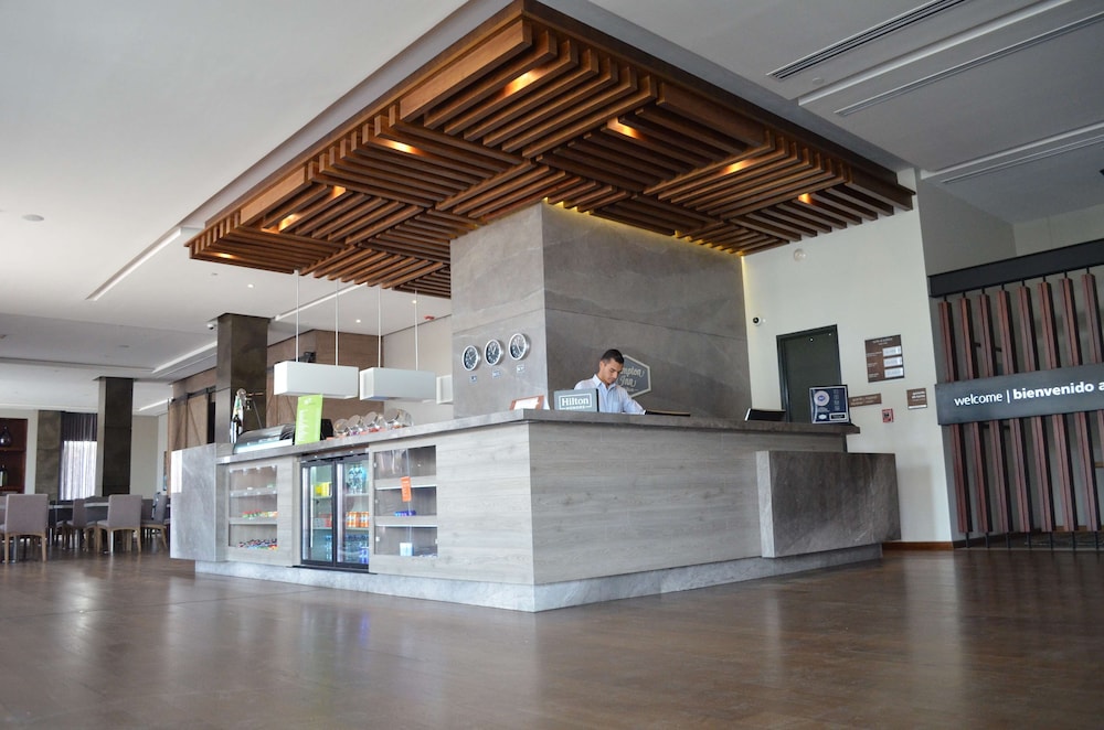 Hampton Inn By Hilton Durango,La Ferreria>>Durango,3 star