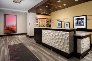 hampton inn louisville east hurstbourne