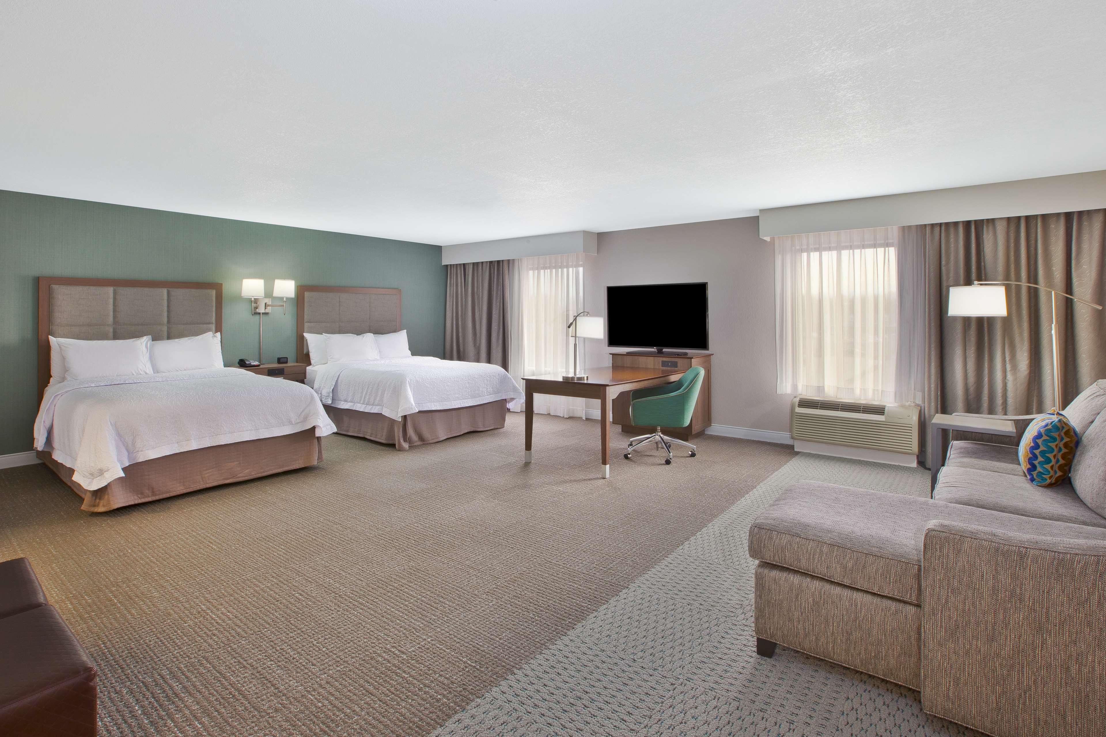 hampton inn and suites alliance