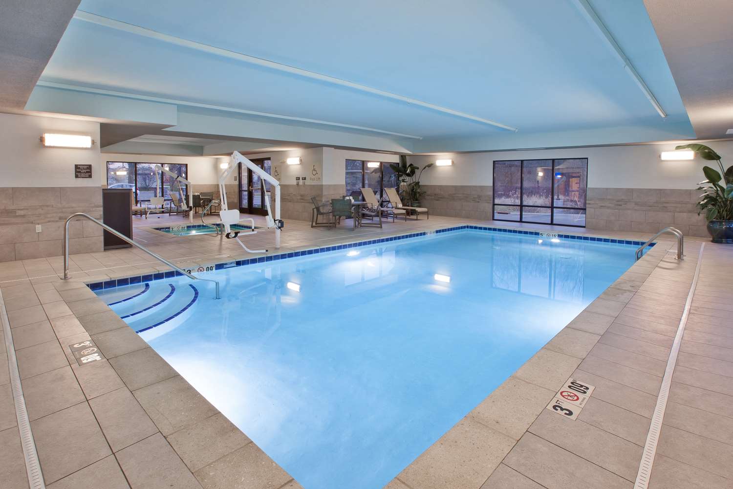 hampton inn and suites alliance