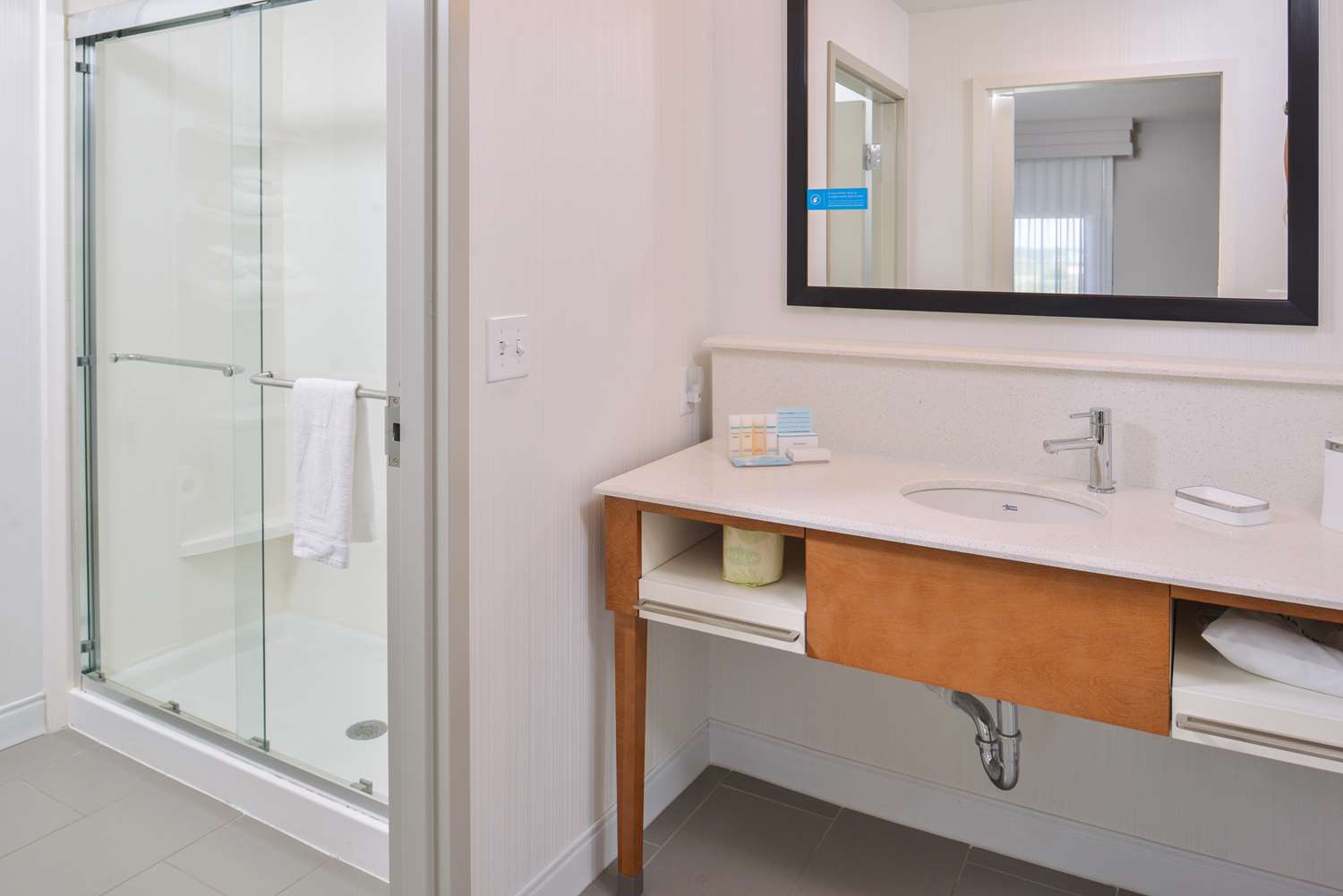 hampton inn and suites altoona des moines