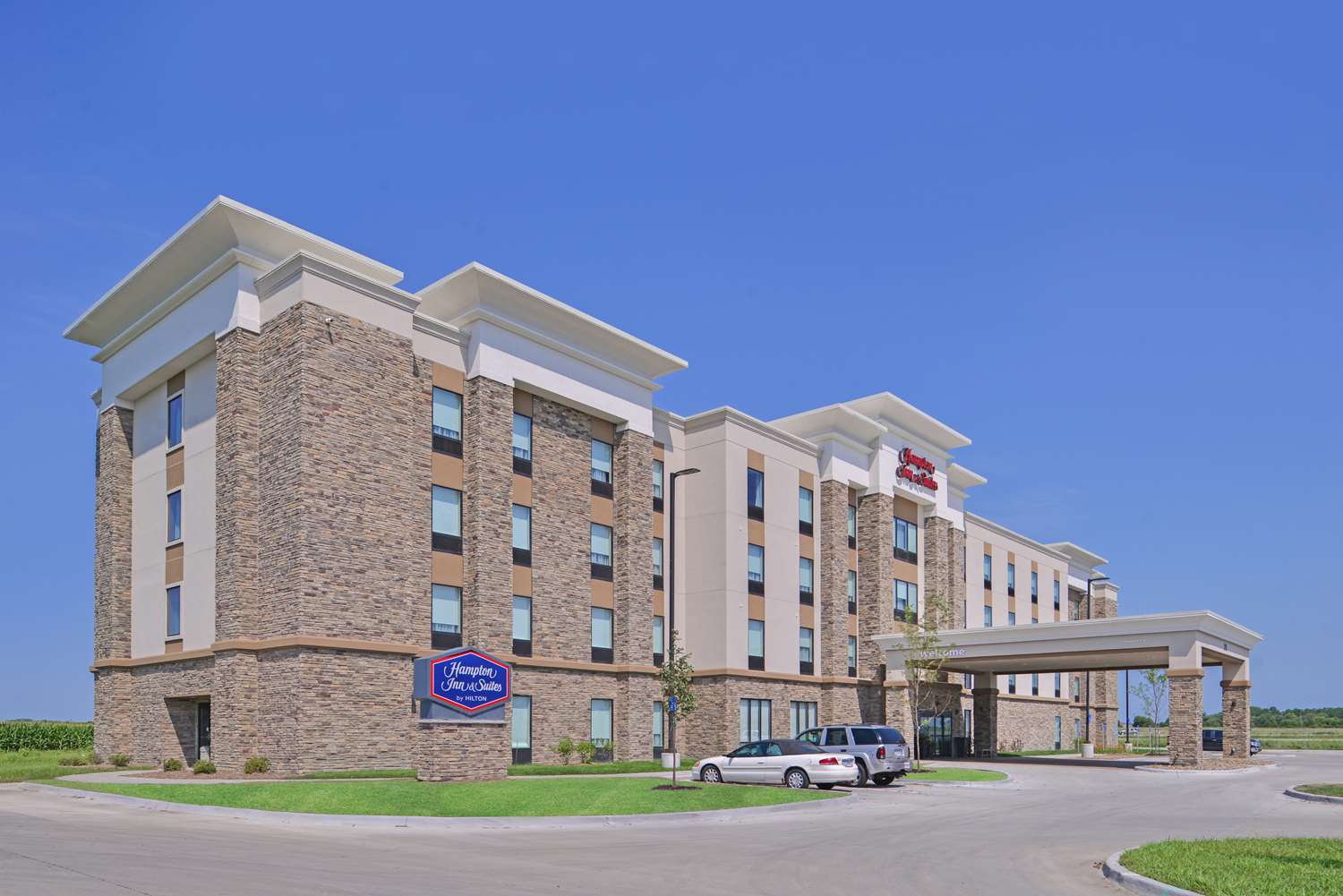 hampton inn and suites altoona des moines