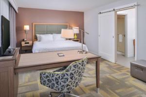 hampton inn and suites altoona des moines