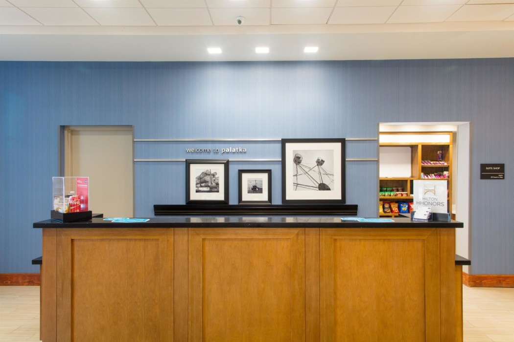 hampton inn palatka