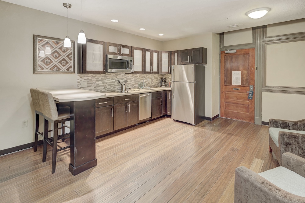 staybridge suites baltimore inner harbor by ihg