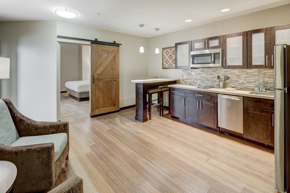 staybridge suites baltimore inner harbor by ihg