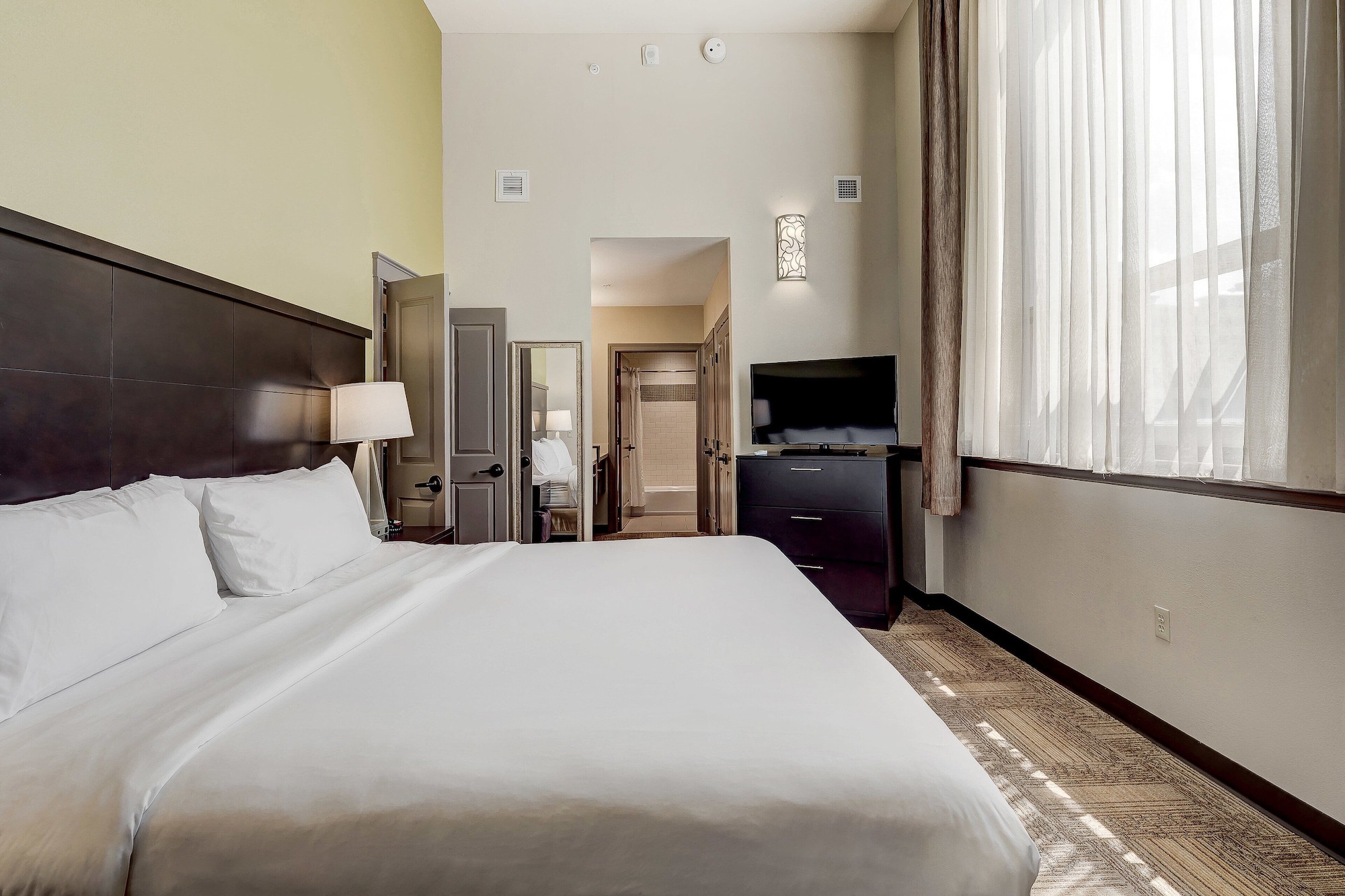 staybridge suites baltimore inner harbor by ihg