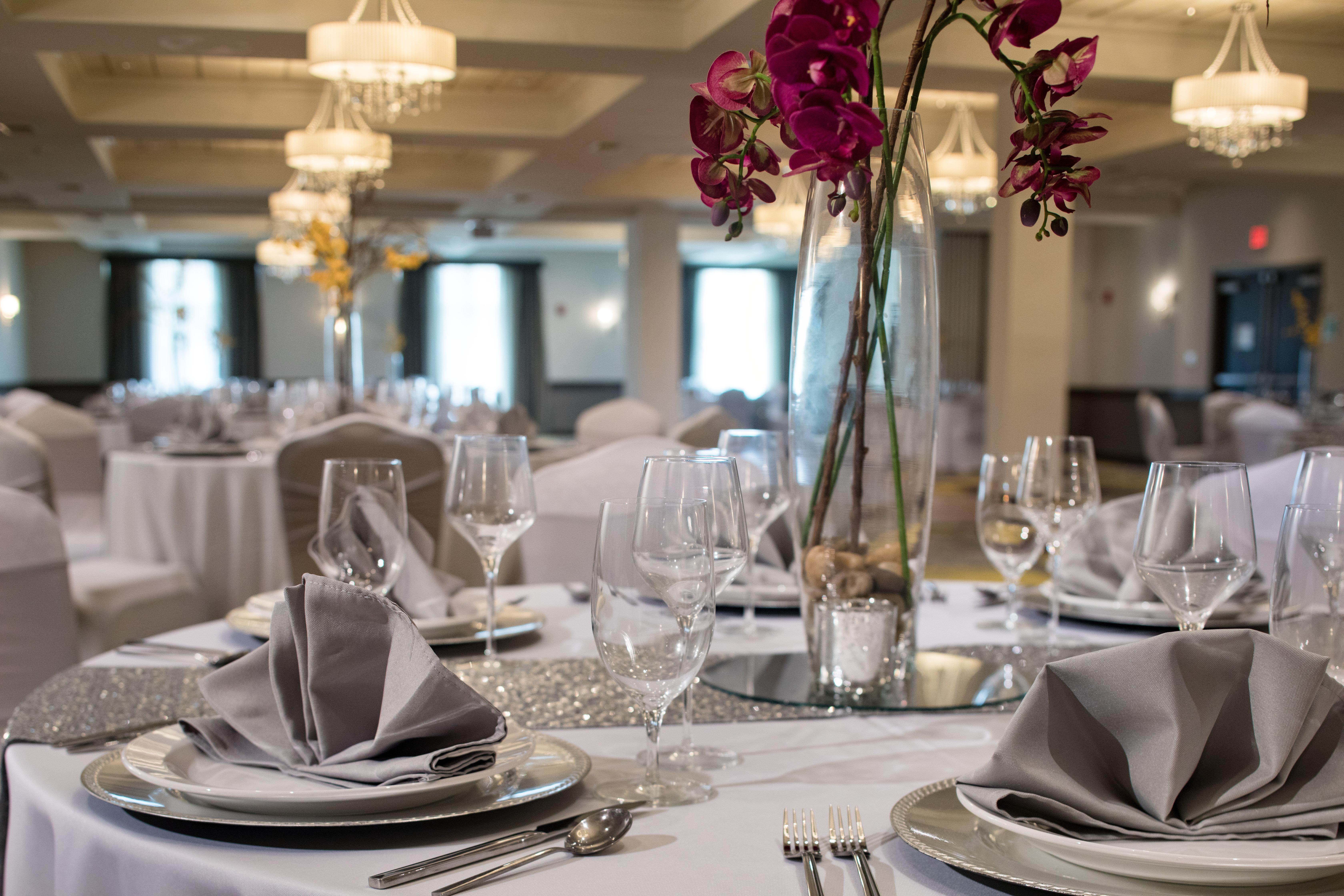 crowne plaza chicago sw burr ridge by ihg