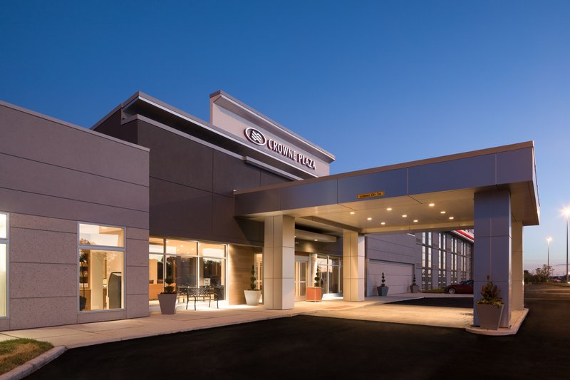 crowne plaza chicago sw burr ridge by ihg