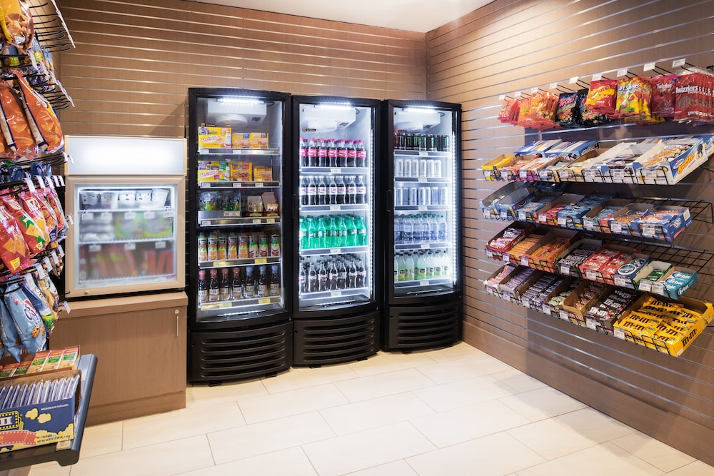 holiday inn express and suites kingdom city by ihg