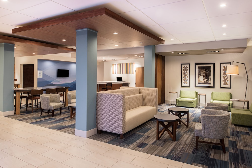holiday inn express and suites kingdom city by ihg
