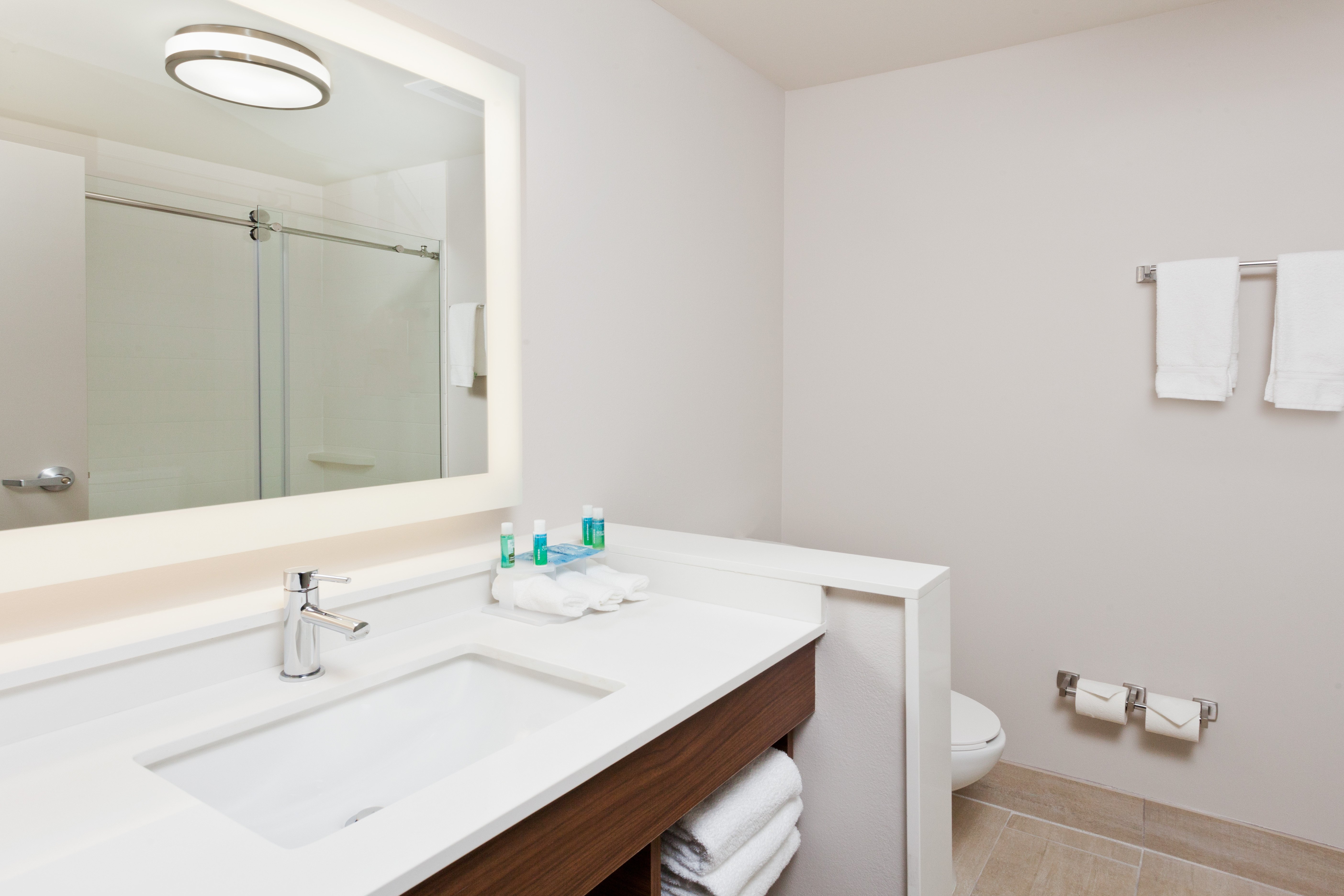 holiday inn express and suites cartersville by ihg